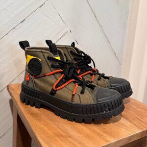 Palladium Women's Boots / Sneakers